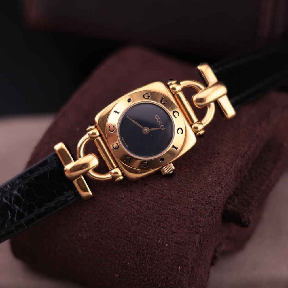 Vtg 1990s Gucci Diamantissima 6300L Watch 
Gold-Plated case w/ horsebit lugs - Picture 2 of 13